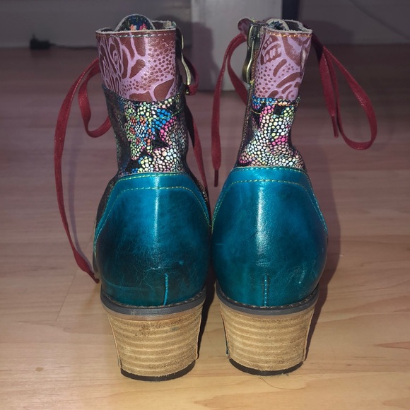 🌸🌹🌺FLORAL BOOTS💐🌼🌺 - Picture 3 of 3